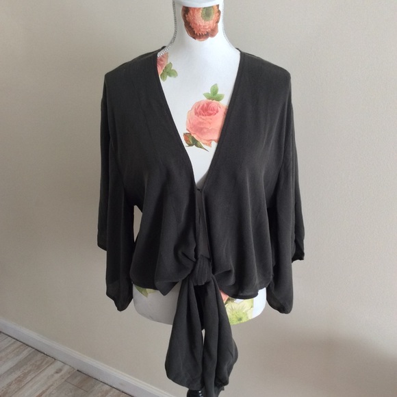 Kimono Sleeve Tie Top - Picture 2 of 8